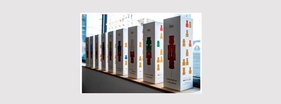 Christmas nutcrackers in packaging made of Koehler Paper's greenium recycling paper