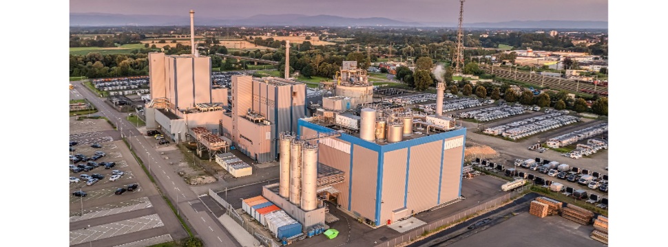 Die zwei Biomasse-Heizkraftwerke versorgen die Papierproduktion des Koehler Paper Stand- orts in Kehl mit Prozessdampf.