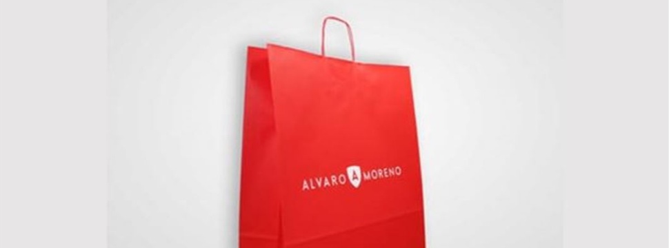 New paper bags will reduce Alvaro Moreno’s plastic consumption by almost 90 tonnes per year