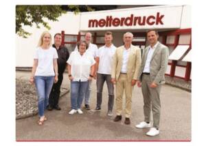 Sina Melter (Melter Management), Markus Bauer (Melter Operations Manager), Babette von Goetzen Sanchez, Philipp Melter, Daniel Melter (all Melter Management), Philipp Osman, Sales Specialist Continous Feed Business Ricoh and Torsten Lips, Commercial Director Business Process Management & Ricoh Graphic Communications. Employees of MMS Melter Mail Service GmbH