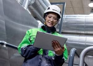Valmet employee