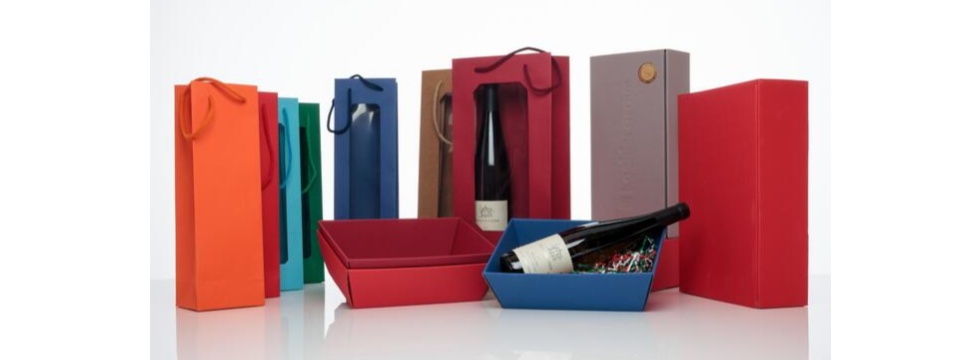 Die farbenfrohen Recyclingpapiere von Koehler Paper machen Kartons und Füllmaterial von PresentFill® zu einer umweltfreundlichen Verpackungsalternative.