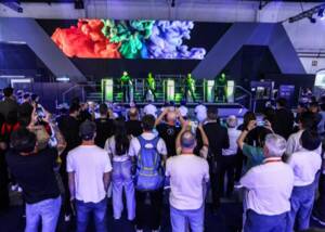 At Expoprint in Brazil, a Speedmaster XL 106 from the Peak Performance generation with Prinect integration is the focus of HEIDELBERG's trade fair presentation.