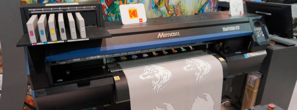Mimaki erreicht Meilenstein mit über 300 verkauften Einheiten seines ersten DTF-Druckers