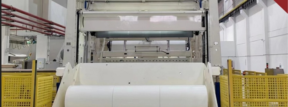 A.Celli nimmt Papierrollenschneider bei Maanshan Huawang New Materials Technology in Betrieb