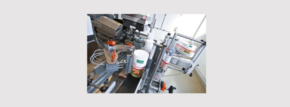 Equipped with a roller prism, the HERMA 152C applies labels with exceptional precision – and at high cost-effectiveness.