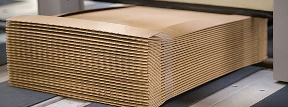Mosca: fully automatic corrugated cardboard strapping machine