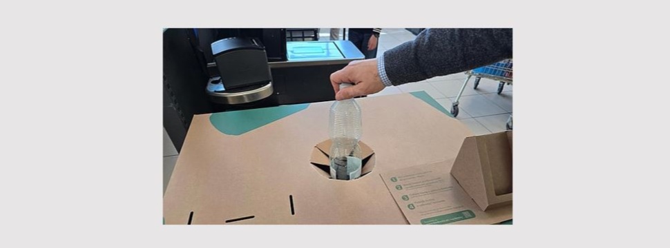 Recyklobox is a specially designed container for collecting returnable packaging.