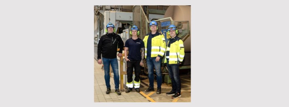 Ranheim Paper & Board team in front of the rebuilt PM5 at their mill in Norway.