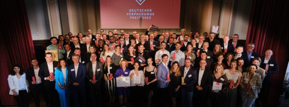 Industry assembled at the German Packaging Institute (dvi)’s invitation in the "Meistersaal"