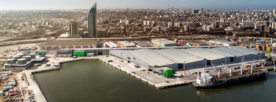 UPM weiht sein neues Tiefsee-Zellstoffterminal im Hafen von Montevideo ein