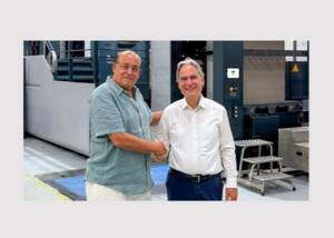 Samir Elbialy, Group President of El Safa, and Dietmar Heyduck, SVP Sales and Authorized Signatory of Koenig & Bauer Paper & Packaging Sheetfed Systems