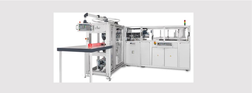 LabelSystem DCC-12 from POLAR Mohr impresses with the latest industrial control and a 25 percent increase in efficiency. LabelSystem DCC-12 from POLAR Mohr impresses with the latest industrial control and a 25 percent increase in efficiency.
