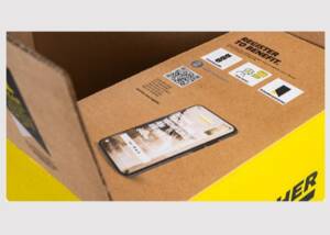 Verpackungslösung mit moderner Digitaldrucktechnik auf braunem Papier