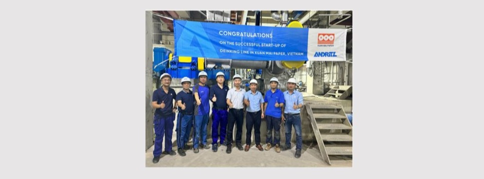 Die Teams von ANDRITZ und Xuan Mai Paper feiern die erfolgreiche Inbetriebnahme einer weiteren DIP-Linie im Werk von Xuan Mai in Ho-Chi-Minh-Stadt, Vietnam.