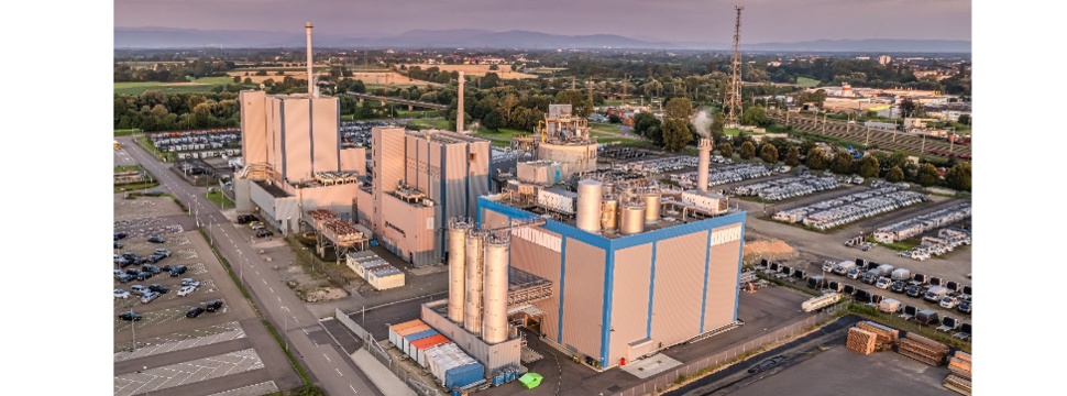 The two biomass combined heat and power plants supply process steam to the paper production processes at the Koehler Paper site in Kehl
